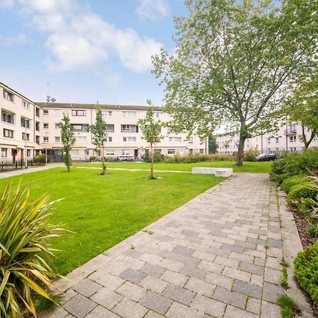 Lovely 1-Bedroom Property With Balcony In West End Glasgow Bagian luar foto