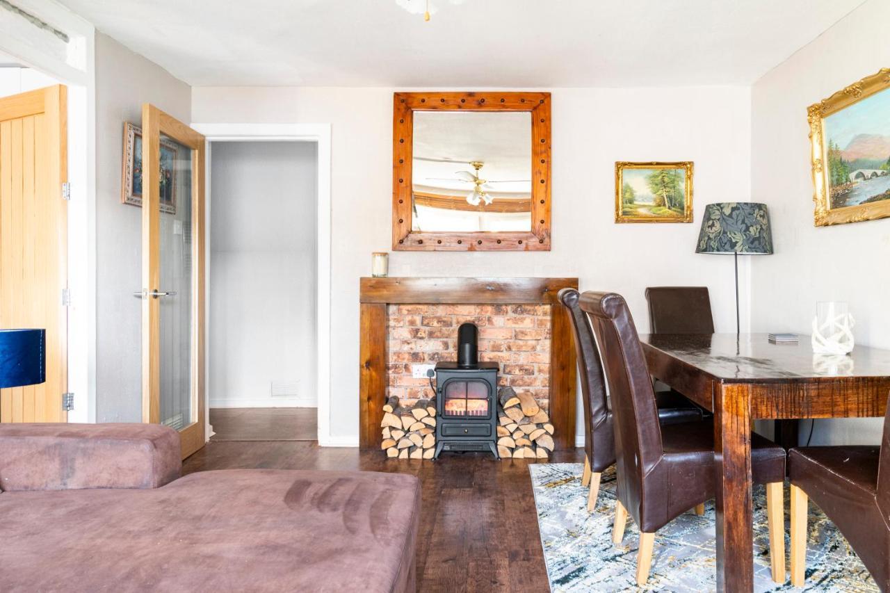 Lovely 1-Bedroom Property With Balcony In West End Glasgow Bagian luar foto