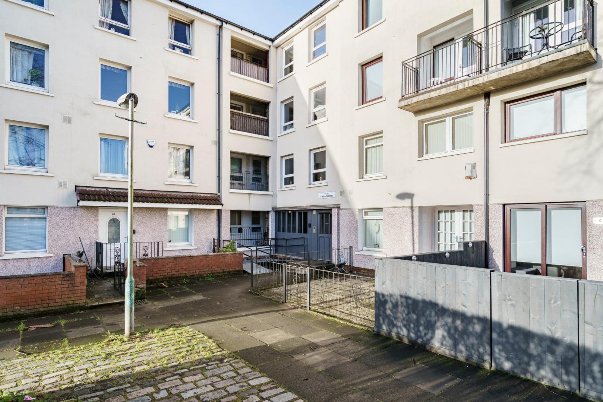 Lovely 1-Bedroom Property With Balcony In West End Glasgow Bagian luar foto