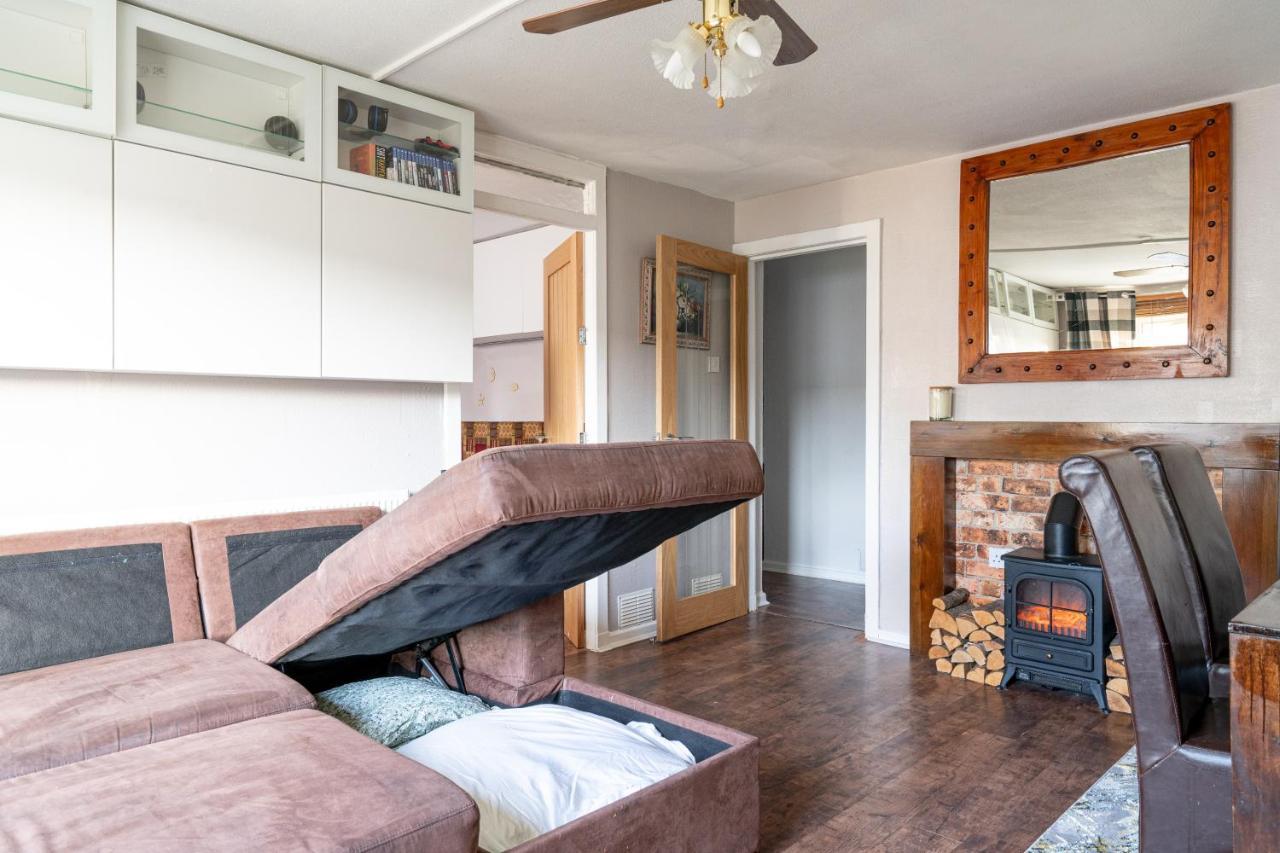 Lovely 1-Bedroom Property With Balcony In West End Glasgow Bagian luar foto