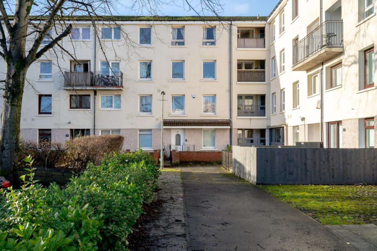 Lovely 1-Bedroom Property With Balcony In West End Glasgow Bagian luar foto